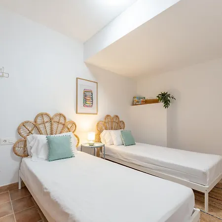 2 Bed Duplex In Boliches - Modern Comfort - Pass The Keys Fuengirola