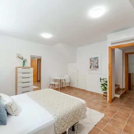 Appartement 2 Bed Duplex In Boliches - Modern Comfort - Pass The Keys *