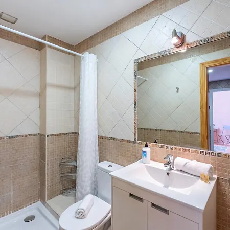 Appartement 2 Bed Duplex In Boliches - Modern Comfort - Pass The Keys