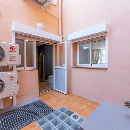 2 Bed Duplex In Boliches - Modern Comfort - Pass The Keys Appartement